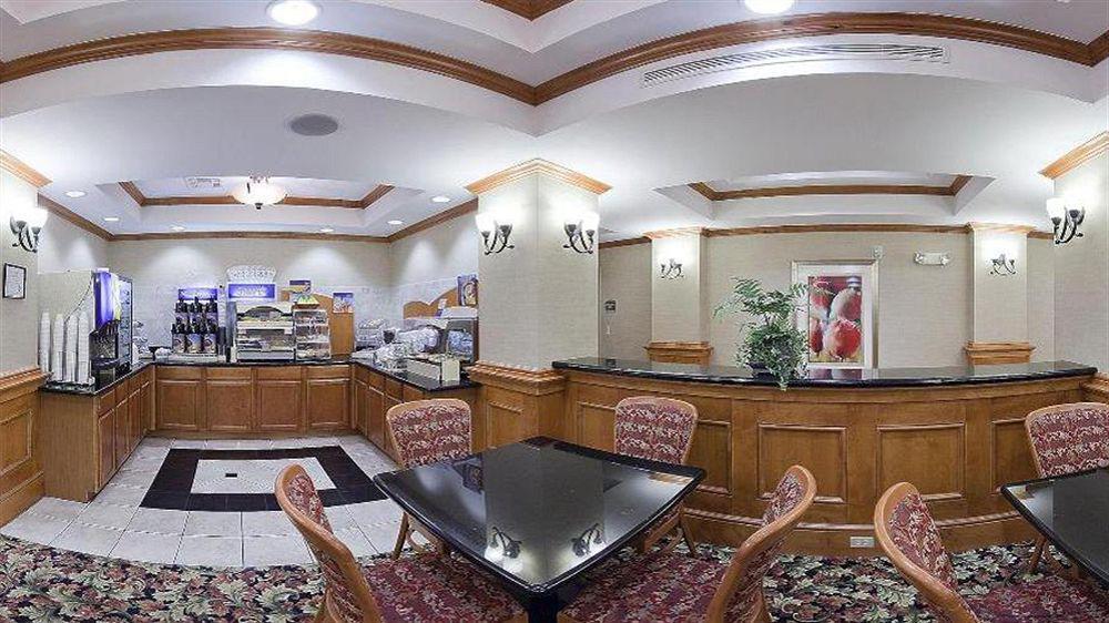 Holiday Inn Express Hotel & Suites Lawton-Fort Sill By Ihg Esterno foto