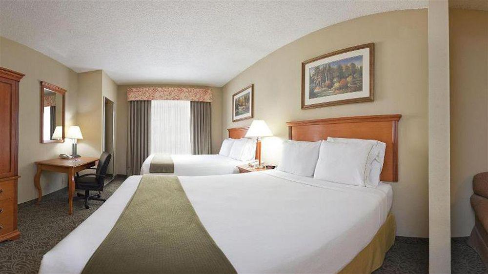 Holiday Inn Express Hotel & Suites Lawton-Fort Sill By Ihg Esterno foto