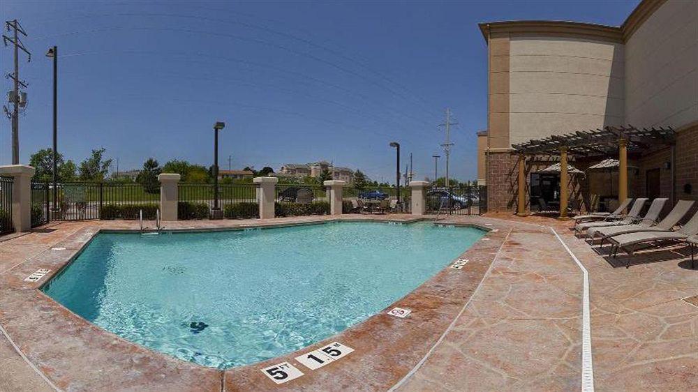 Holiday Inn Express Hotel & Suites Lawton-Fort Sill By Ihg Esterno foto