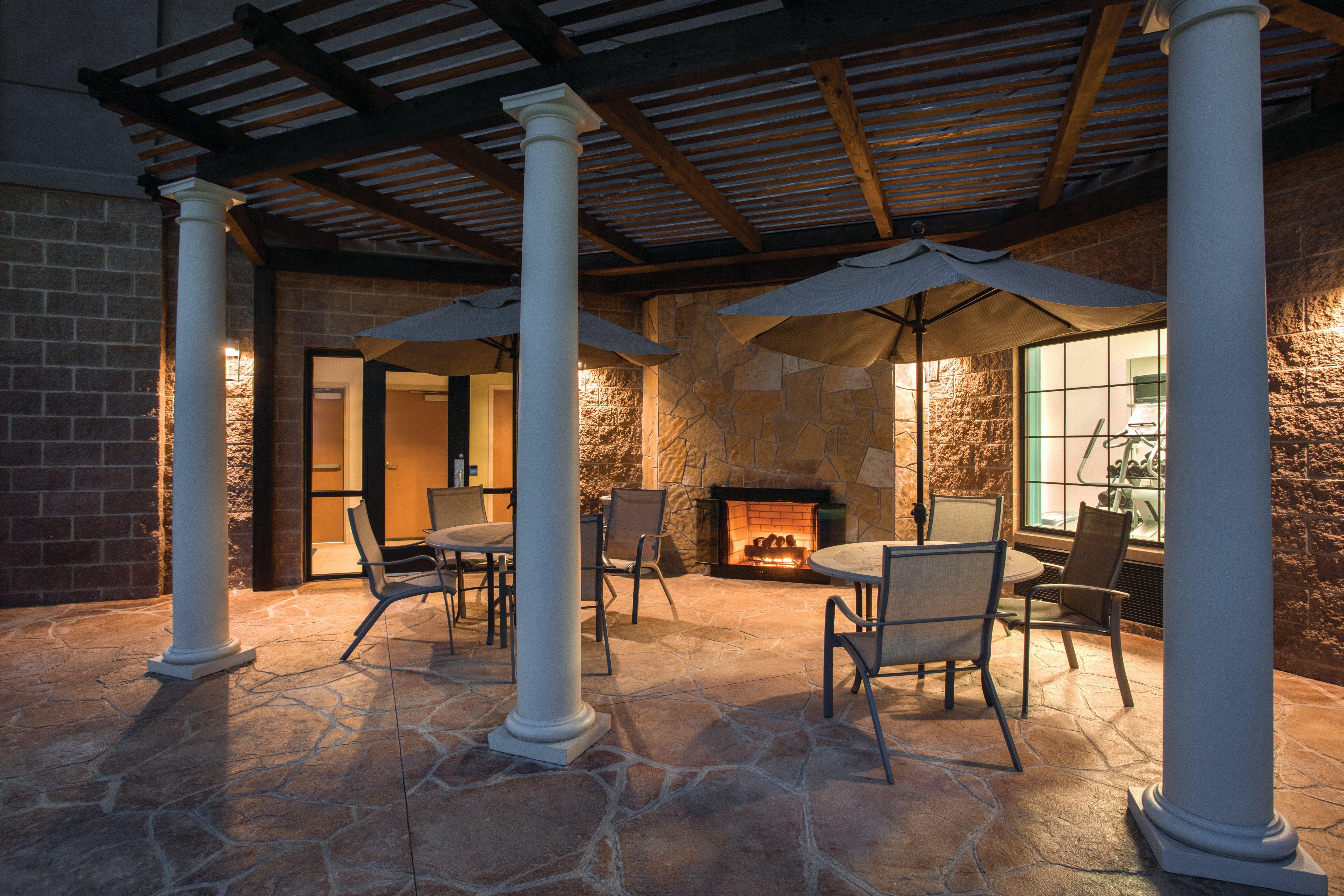 Holiday Inn Express Hotel & Suites Lawton-Fort Sill By Ihg Esterno foto