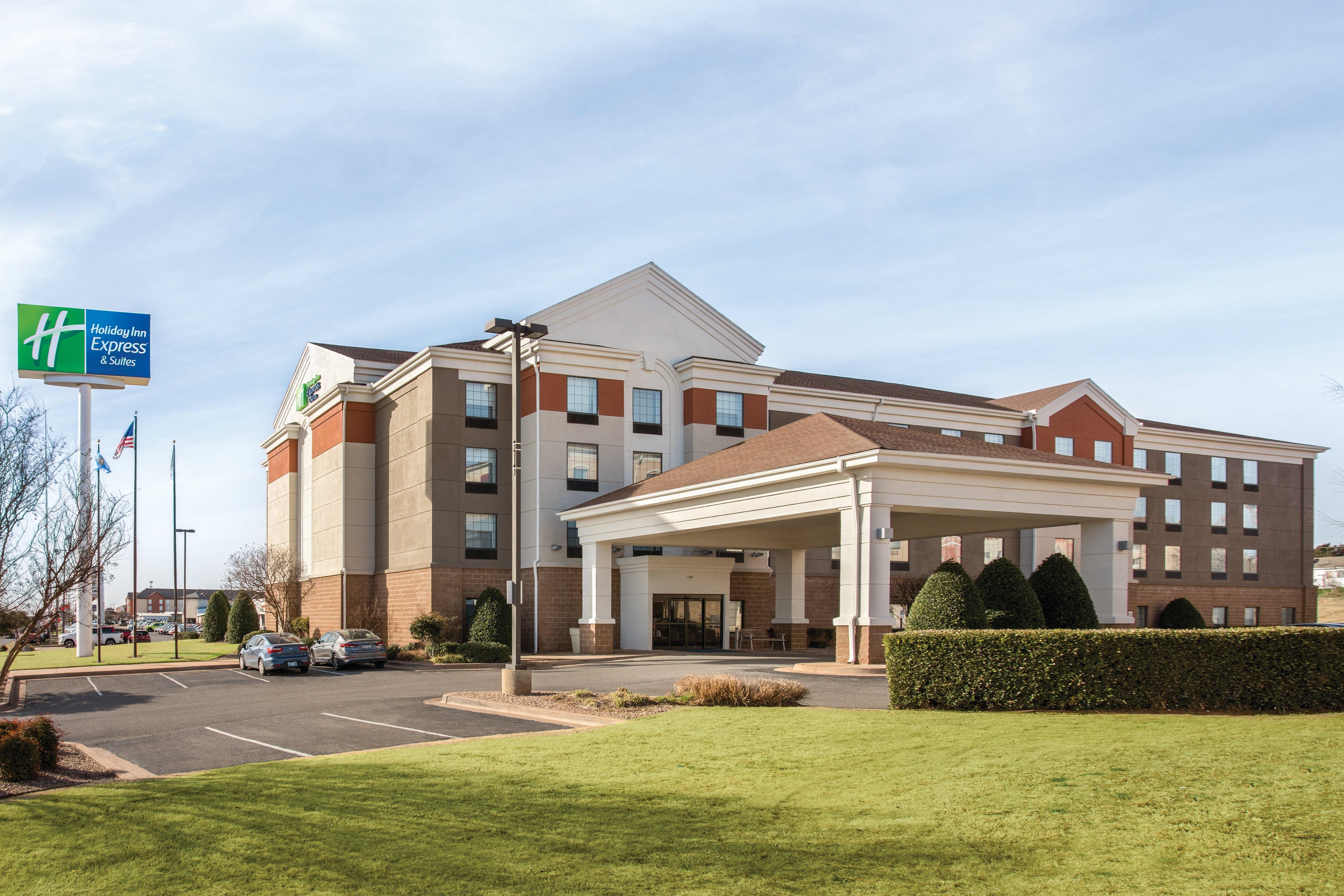 Holiday Inn Express Hotel & Suites Lawton-Fort Sill By Ihg Esterno foto