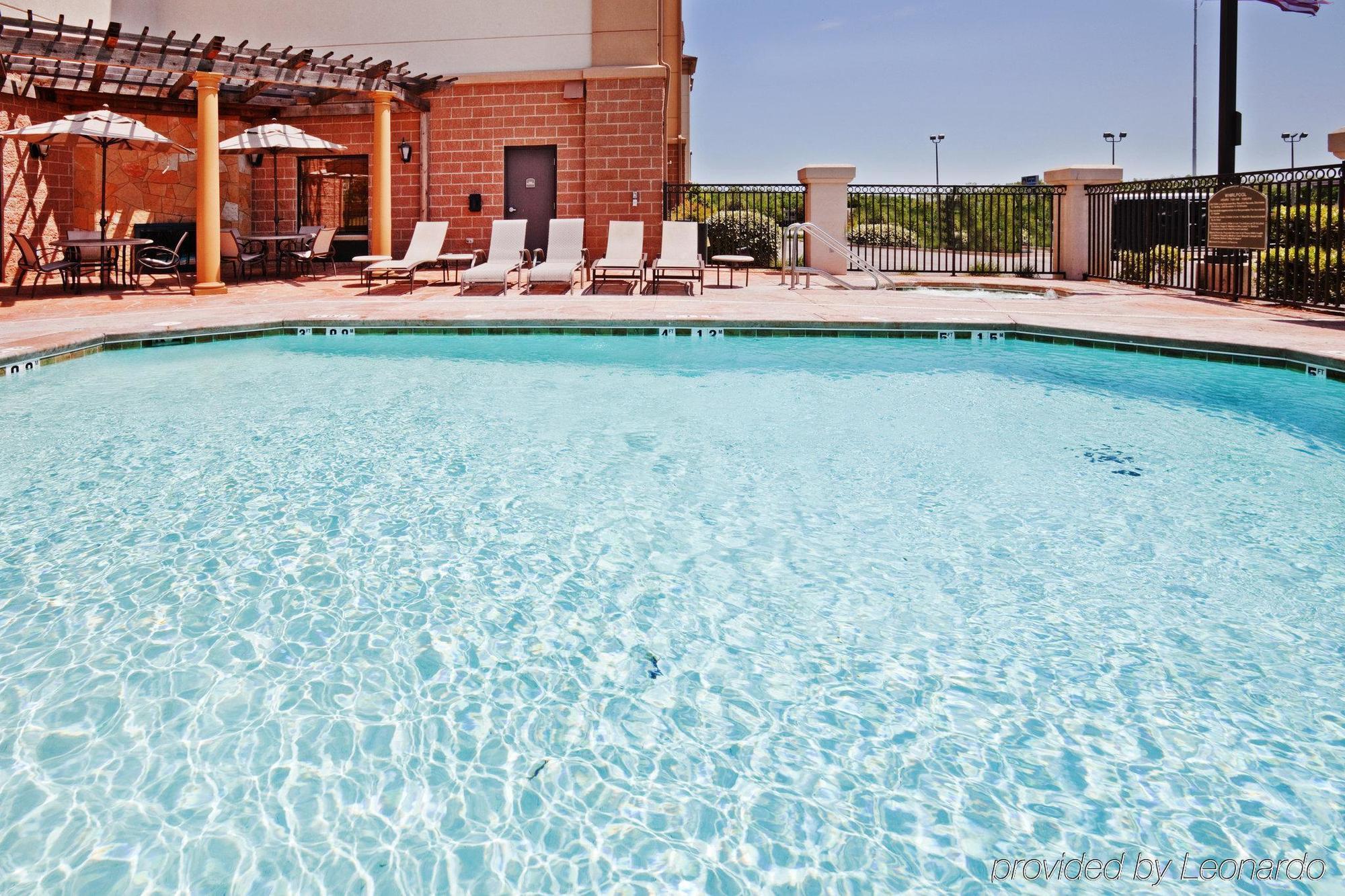 Holiday Inn Express Hotel & Suites Lawton-Fort Sill By Ihg Esterno foto